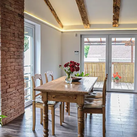 アパート Terrace エゲル