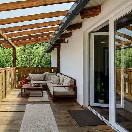 アパート Terrace エゲル